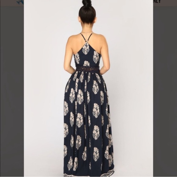 Elegant Navy Floral Maxi Dress - Picture 2 of 4